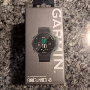 Garmin Forerunner 45 GPS Running Watch - Black, Size 42mm